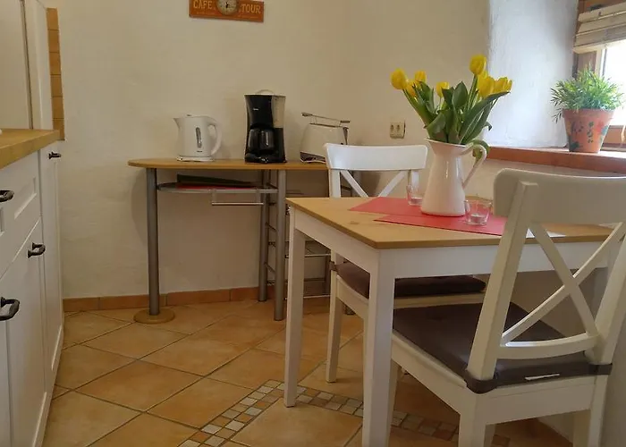 Maifeld-fewo Rhapsodie * Kerben