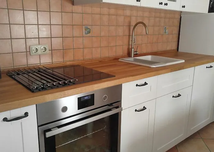 Maifeld-fewo Rhapsodie * Kerben